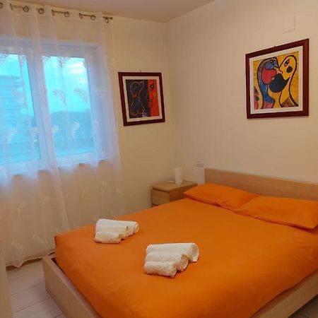Casamare Alba Adriatica Frontemare Apartment Luaran gambar