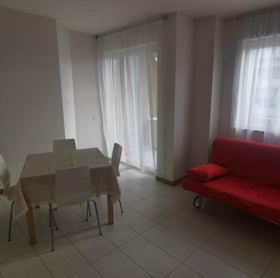 Casamare Alba Adriatica Frontemare Apartment Luaran gambar
